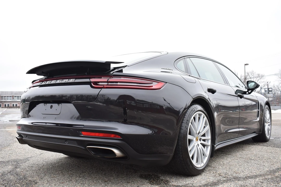 2018 Porsche 971 Panamera - Image 21 of 31