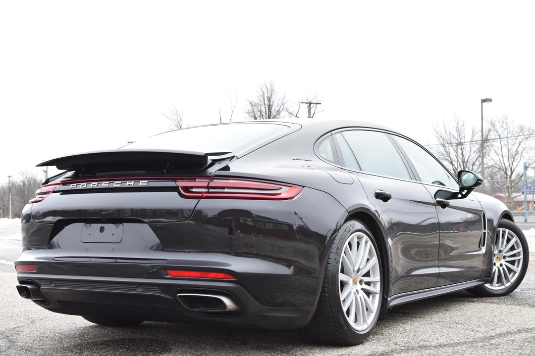 2018 Porsche 971 Panamera - Image 22 of 31