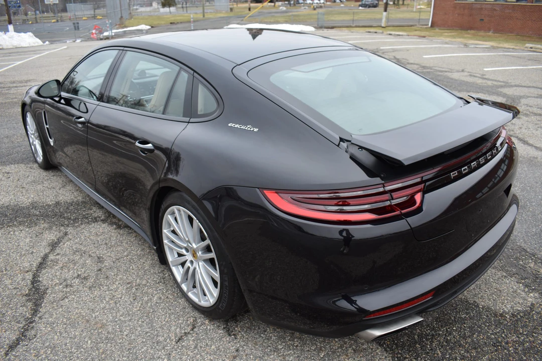 2018 Porsche 971 Panamera - Image 18 of 31