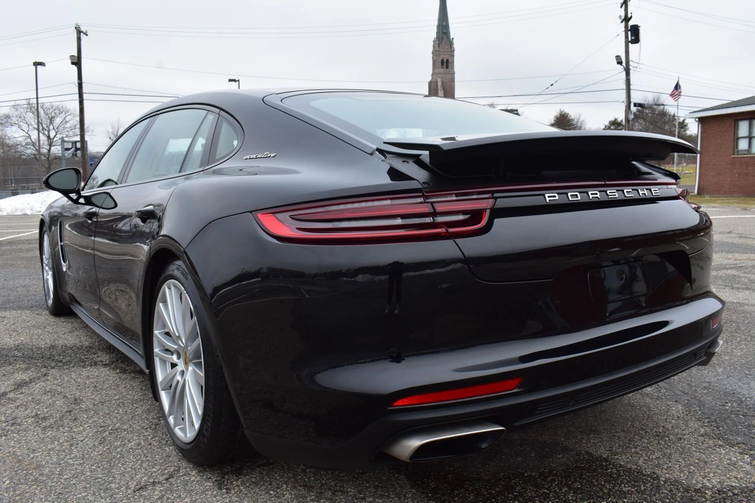2018 Porsche 971 Panamera - Image 19 of 31