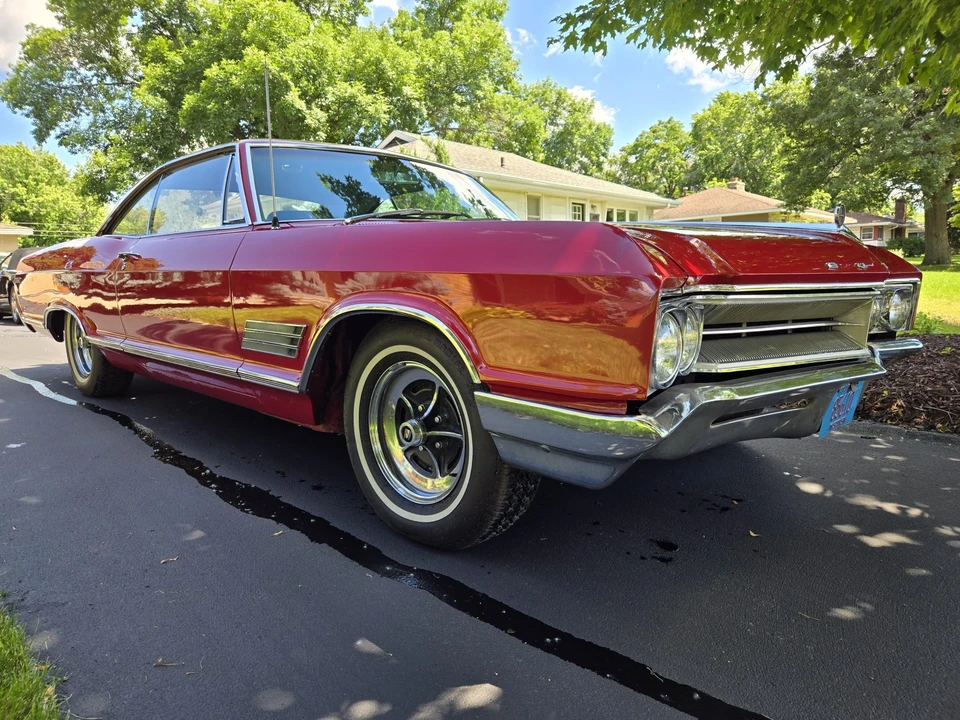1966 Buick Wildcat - Image 2 of 31