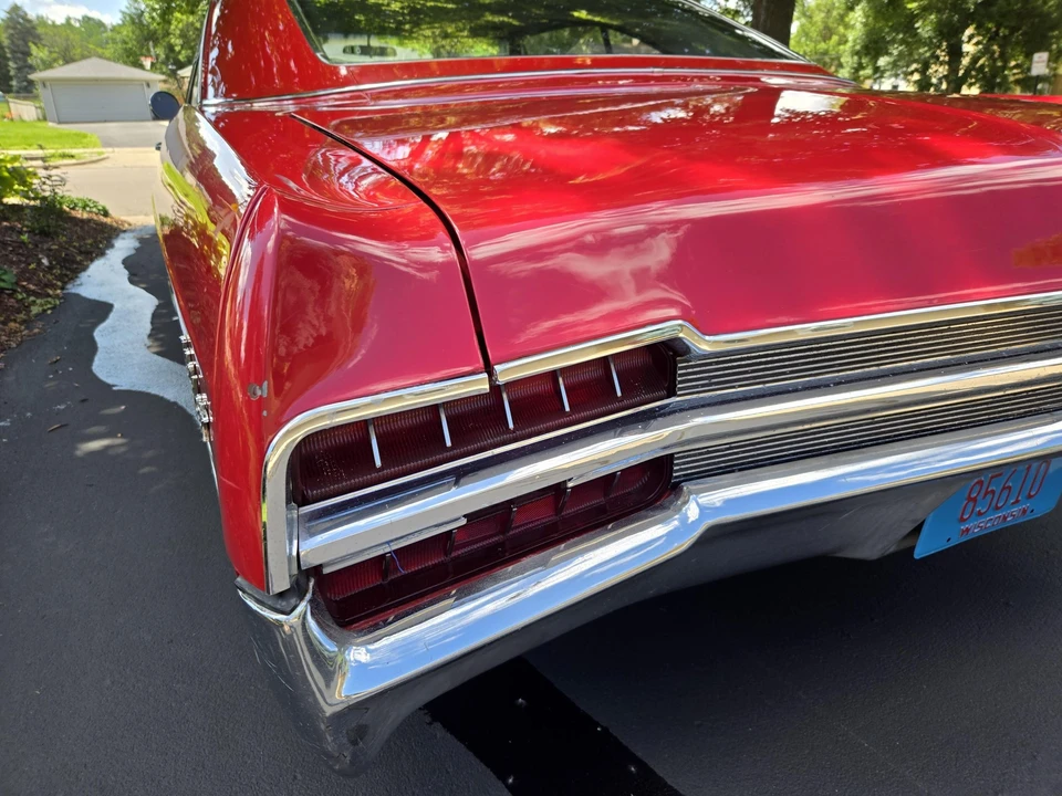 1966 Buick Wildcat - Image 14 of 31