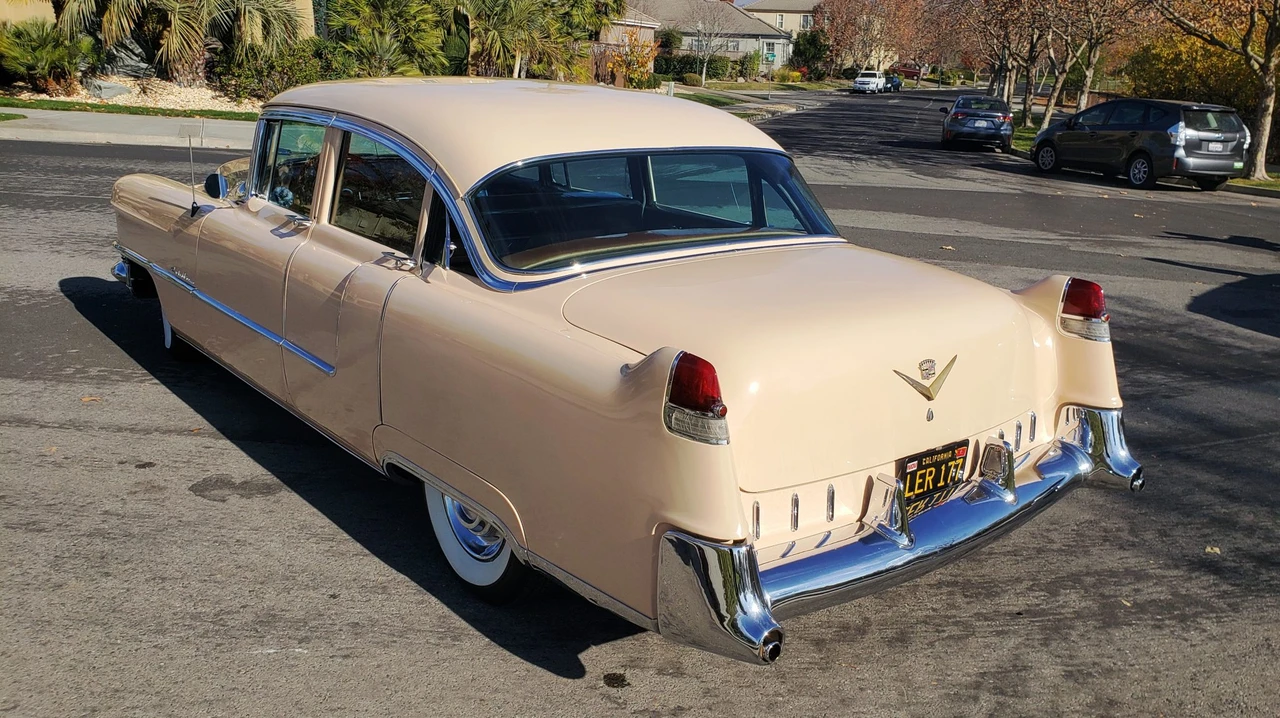 1955 Cadillac Series 62 3rd Gen - Image 9 of 31