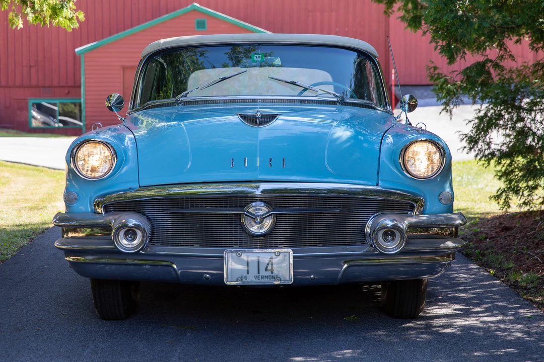 1956 Buick Roadmaster - Image 11 of 31