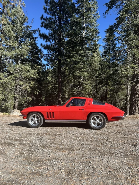 1965 Chevrolet Corvette C2 - Image 4 of 31