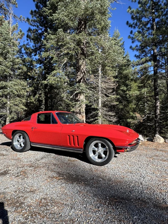 1965 Chevrolet Corvette C2 - Image 18 of 31