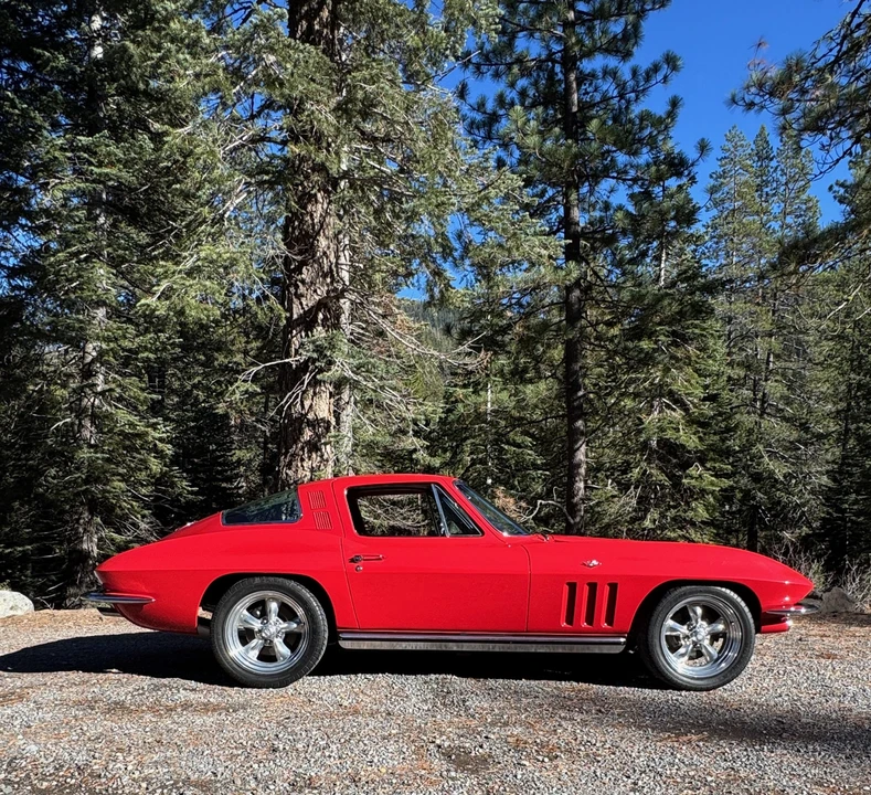1965 Chevrolet Corvette C2 - Image 17 of 31