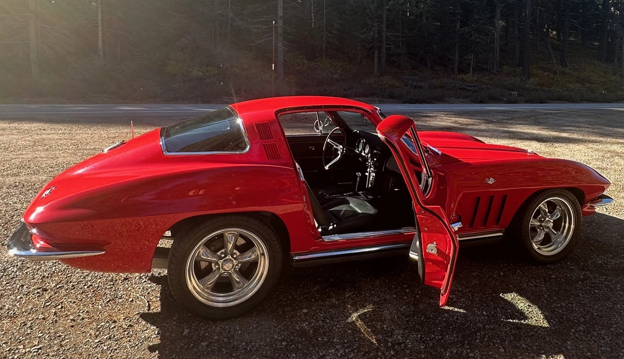 1965 Chevrolet Corvette C2 - Image 24 of 31