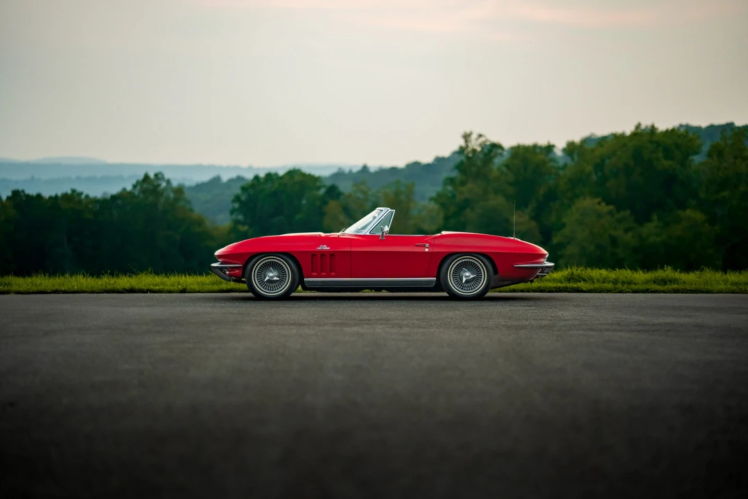1966 Chevrolet Corvette C2 - Image 6 of 31
