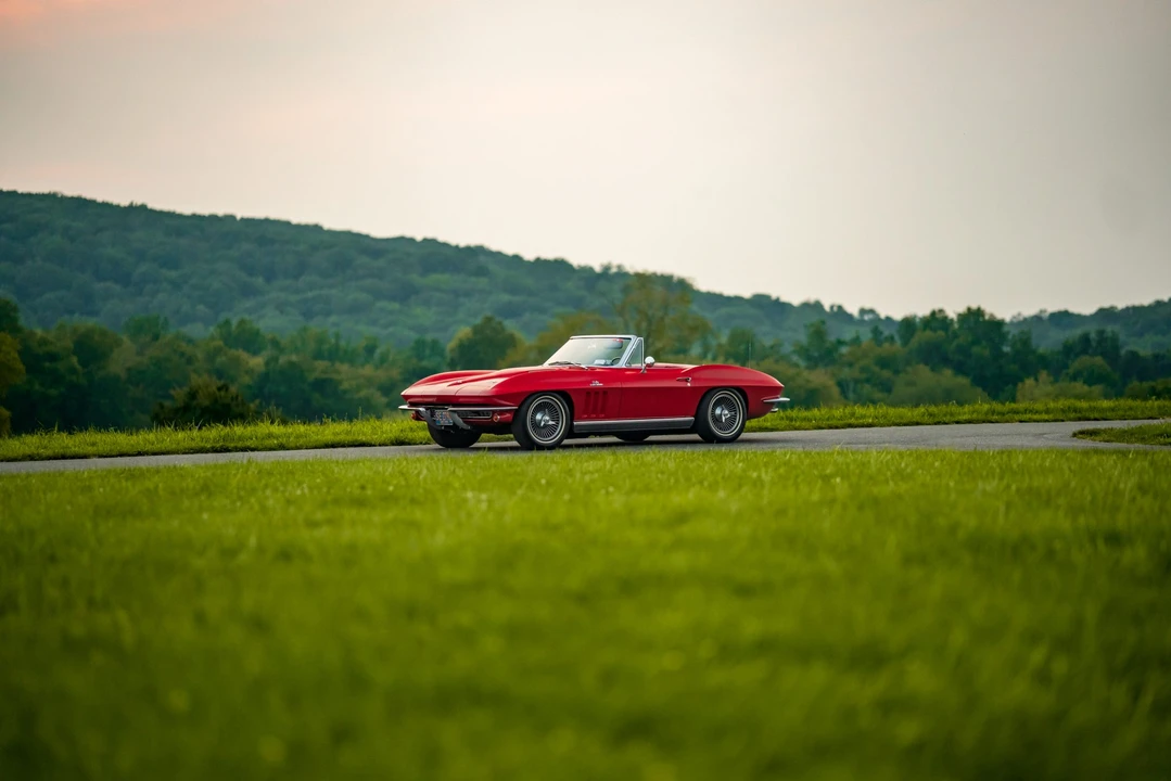 1966 Chevrolet Corvette C2 - Image 8 of 31
