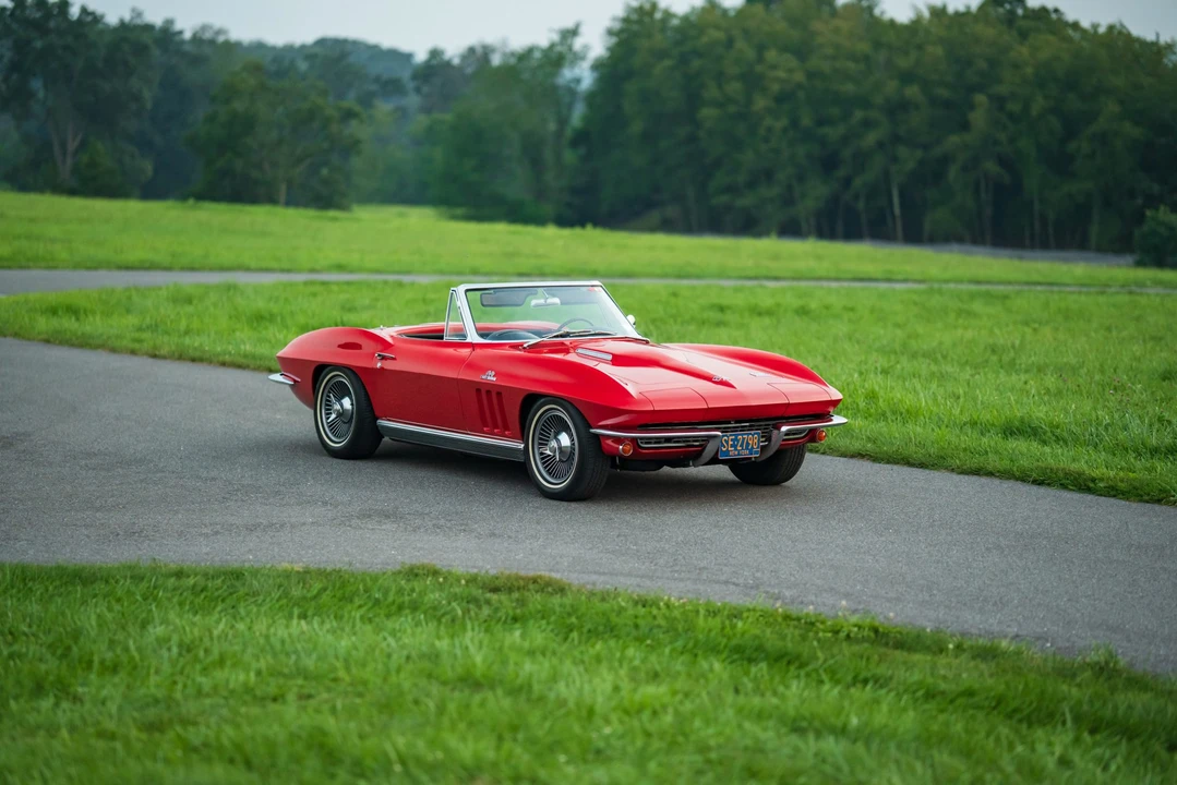 1966 Chevrolet Corvette C2 - Image 18 of 31