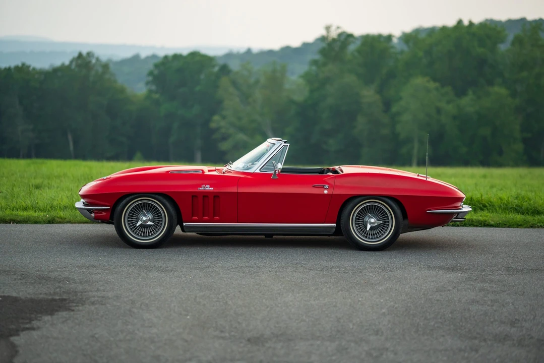 1966 Chevrolet Corvette C2 - Image 11 of 31