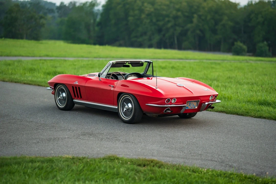1966 Chevrolet Corvette C2 - Image 13 of 31