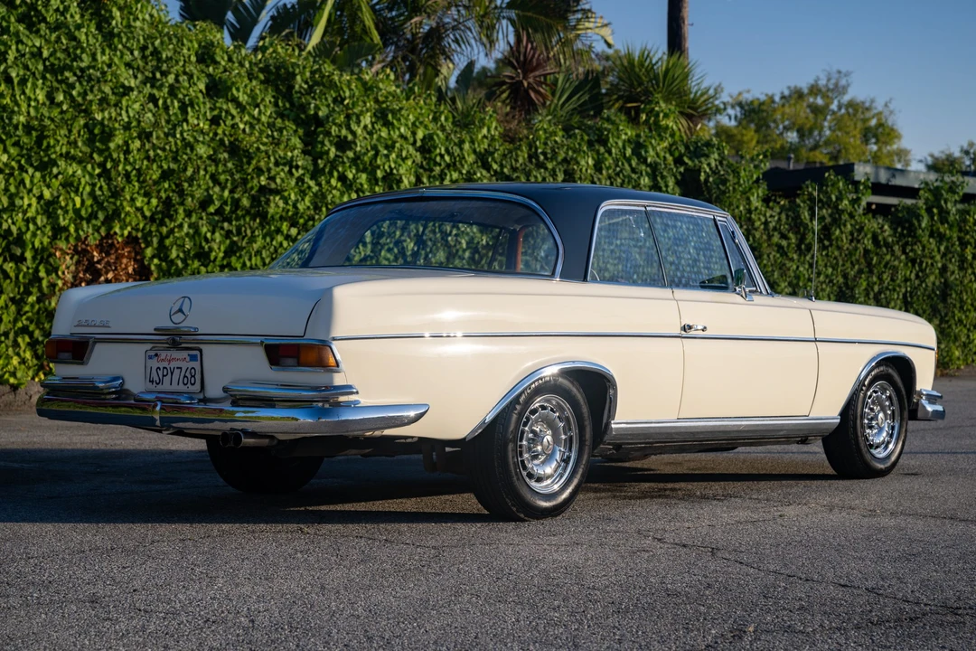 1966 Mercedes-Benz W111 Coupe - Image 8 of 31