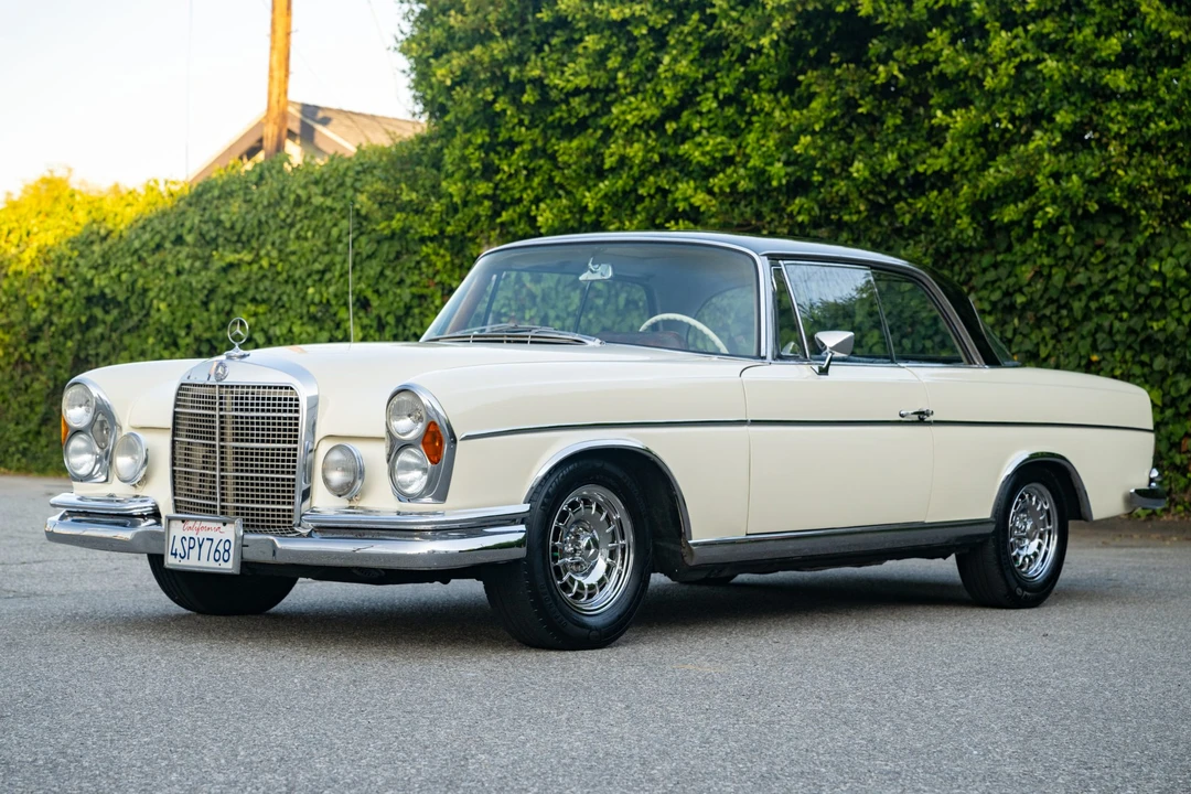 1966 Mercedes-Benz W111 Coupe - Image 3 of 31