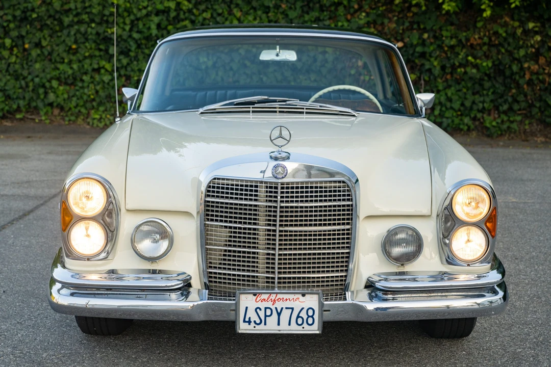 1966 Mercedes-Benz W111 Coupe - Image 16 of 31