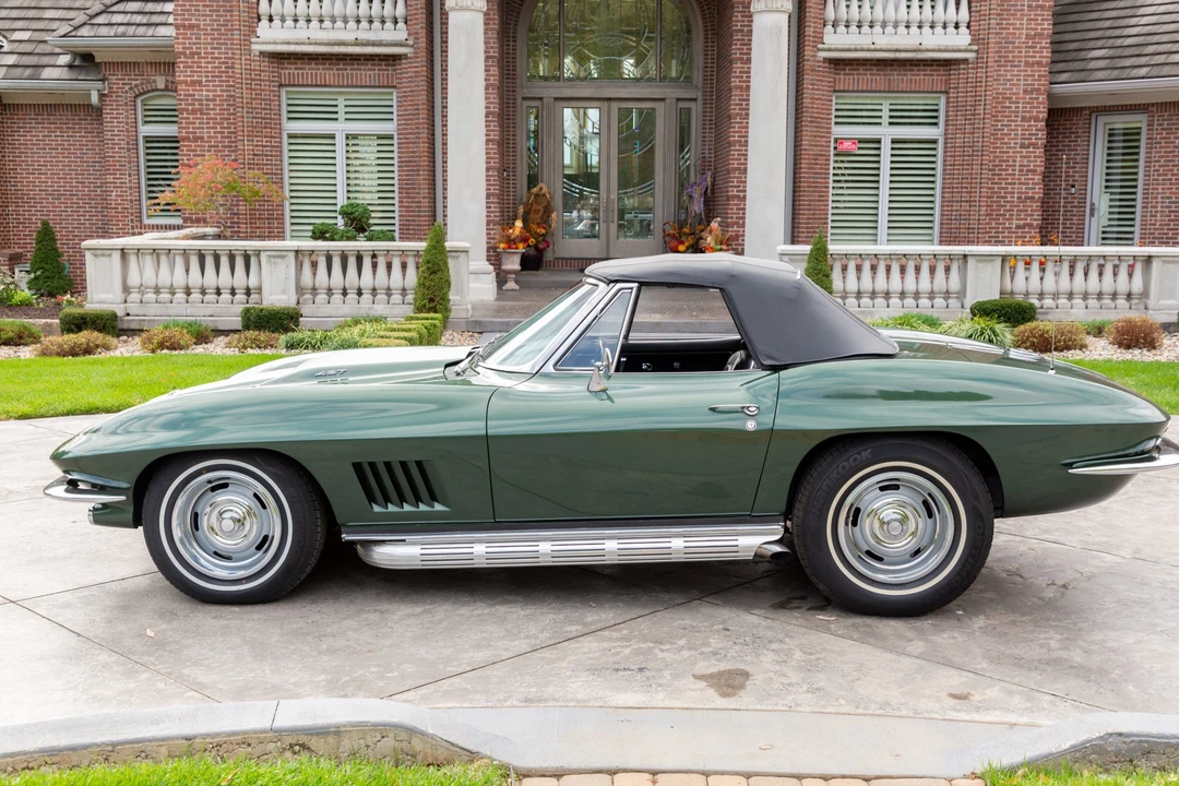 1967 Chevrolet Corvette C2 - Image 21 of 31