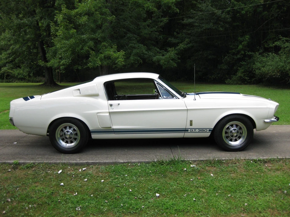 1967 Shelby GT350 - Image 17 of 31