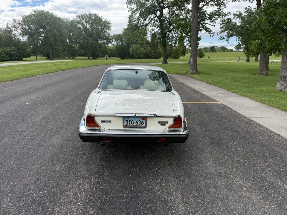 1982 Jaguar XJ Series 3 - Image 7 of 31