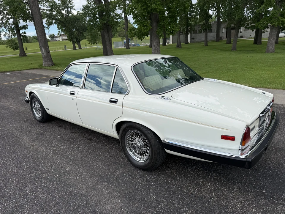 1982 Jaguar XJ Series 3 - Image 6 of 31
