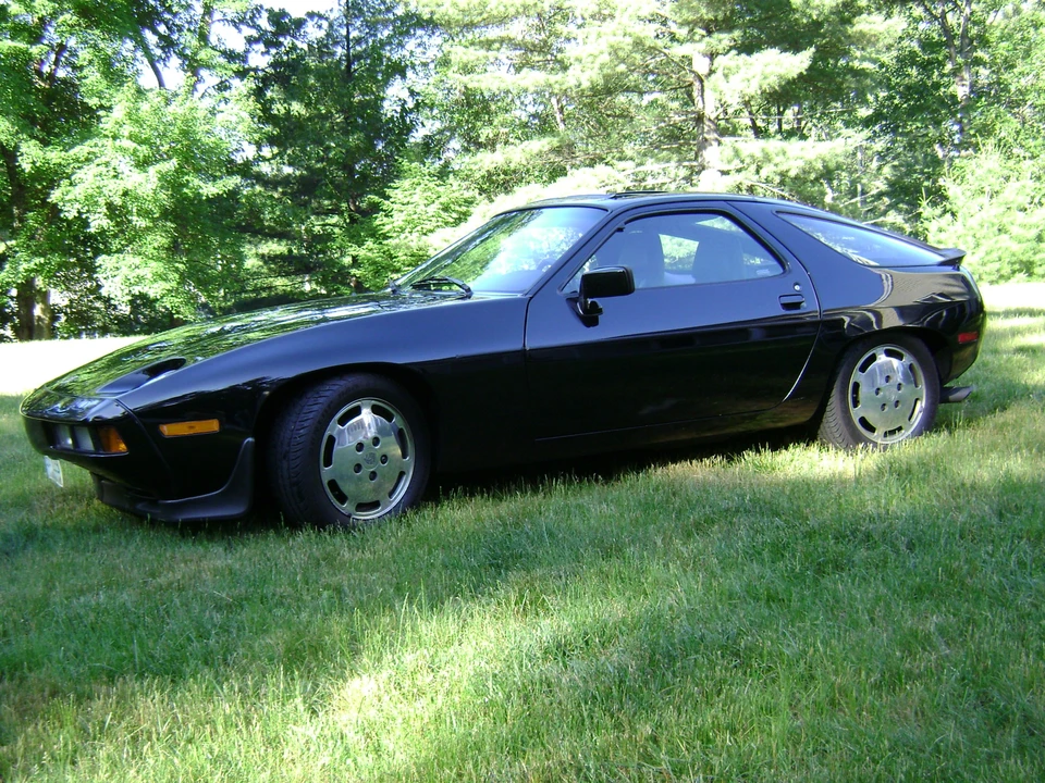 1983 Porsche 928 S - Image 17 of 31