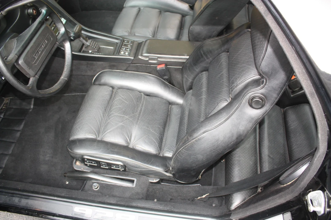 1983 Porsche 928 S - Image 24 of 31