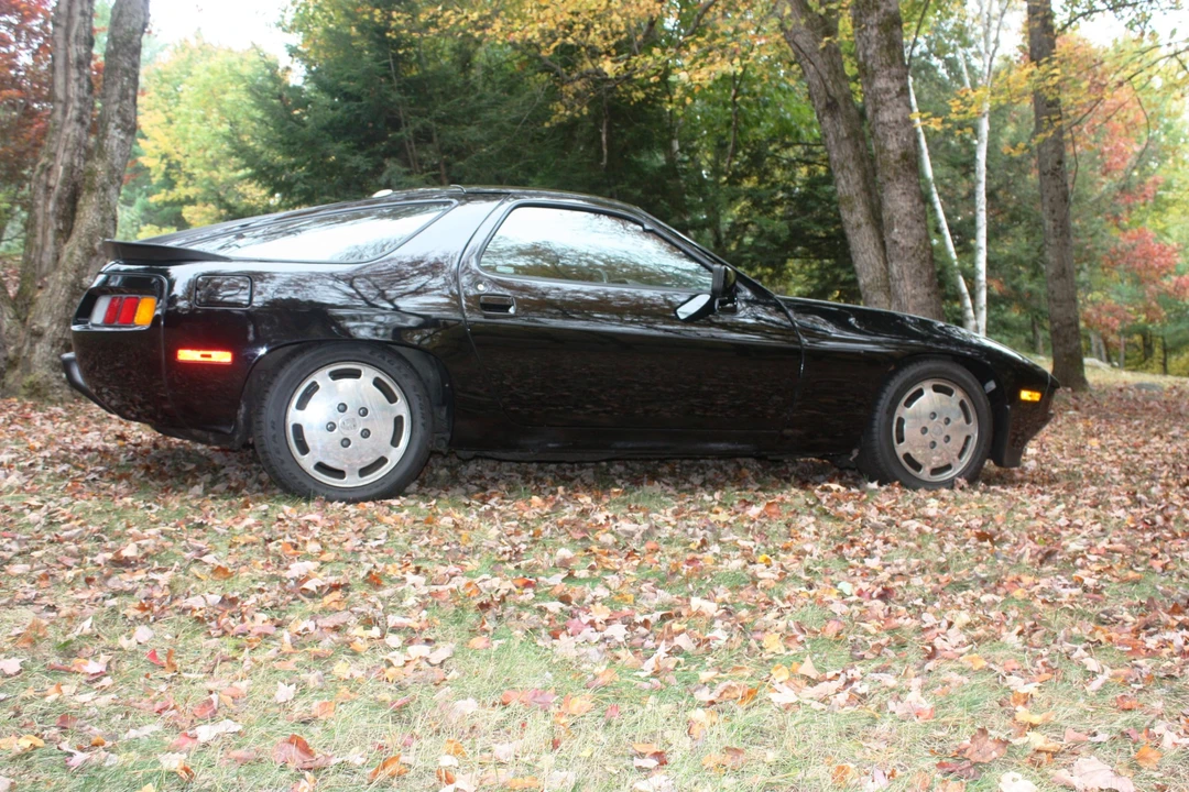 1983 Porsche 928 S - Image 11 of 31