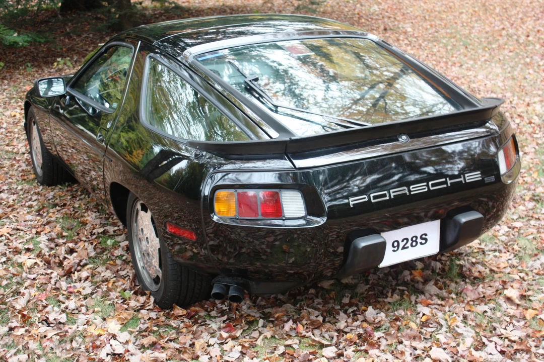 1983 Porsche 928 S - Image 9 of 31