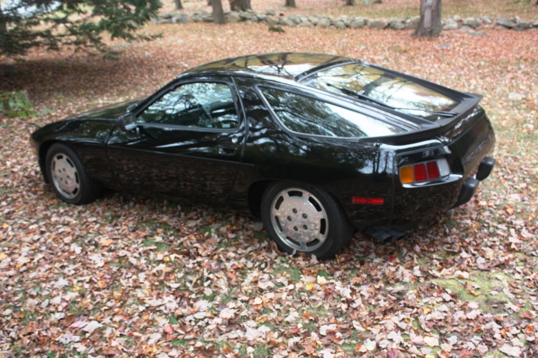 1983 Porsche 928 S - Image 7 of 31