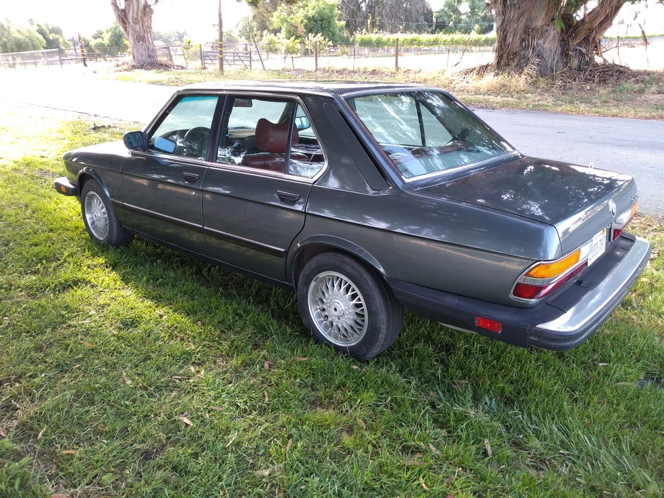 1984 BMW E28 5 Series - Image 5 of 31