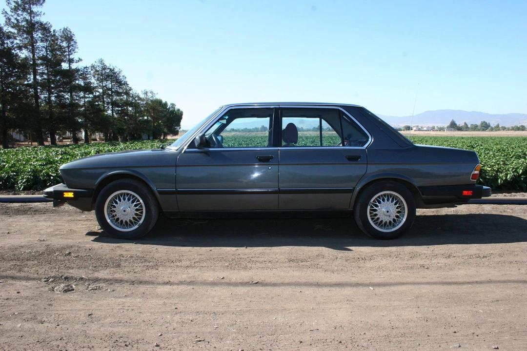1984 BMW E28 5 Series - Image 15 of 31