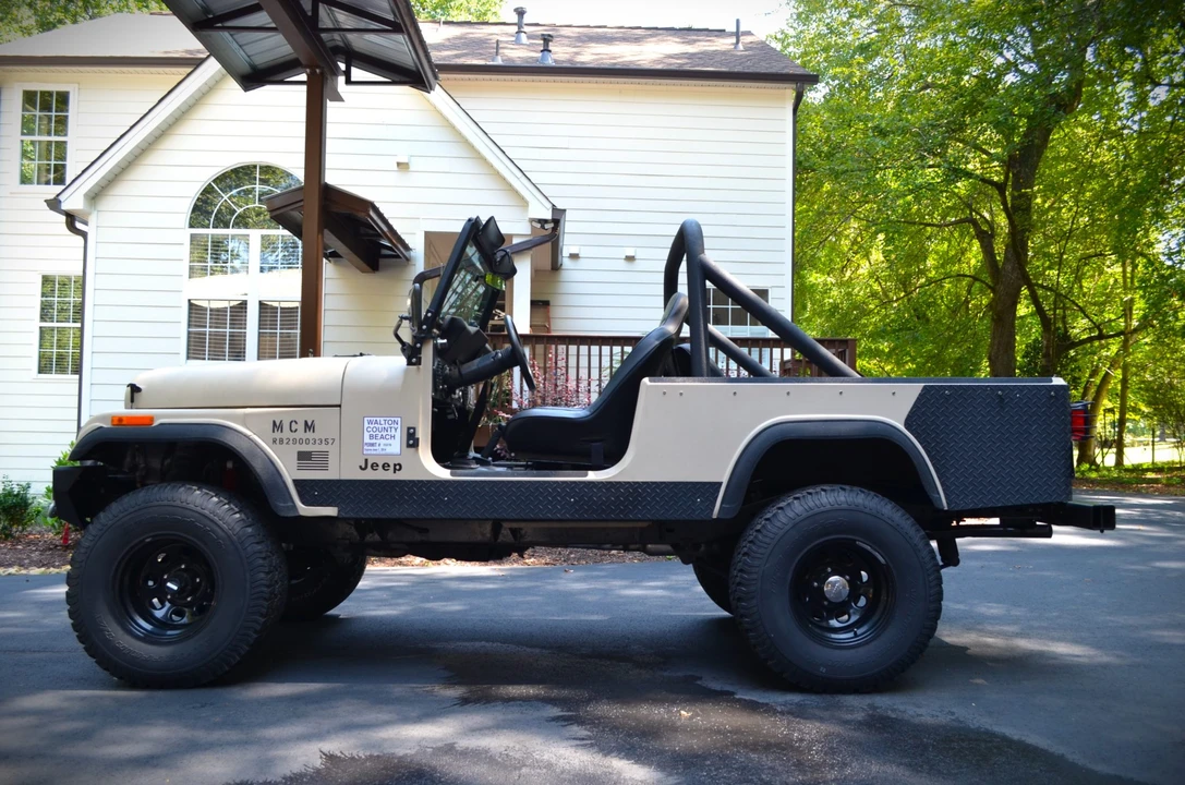 1984 Jeep CJ8 Scrambler - Image 8 of 31