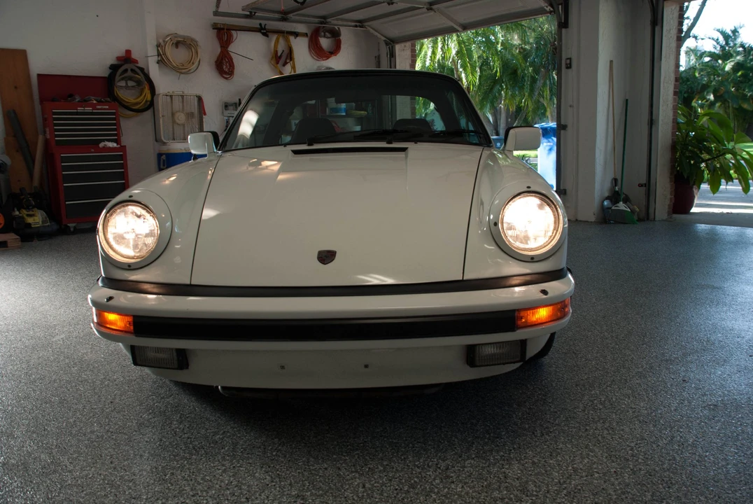 1984 Porsche 911 Carrera 3.2 - Image 25 of 31