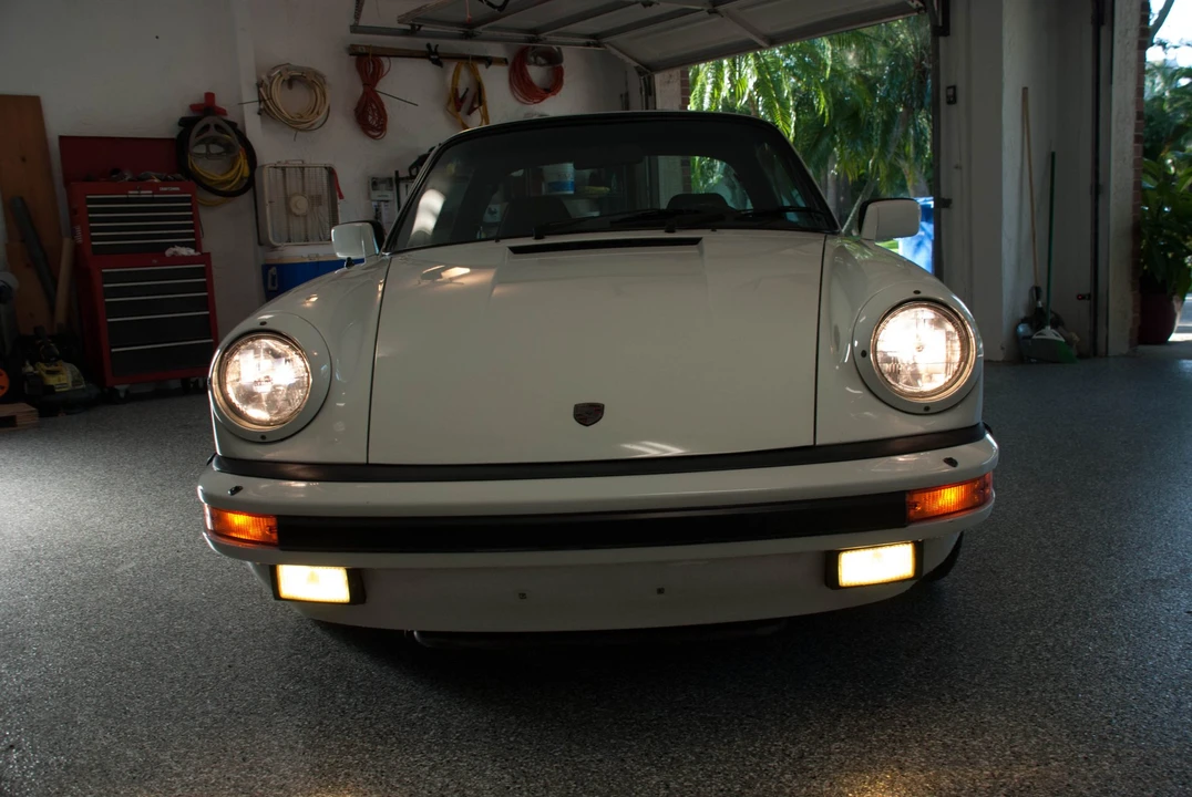 1984 Porsche 911 Carrera 3.2 - Image 26 of 31