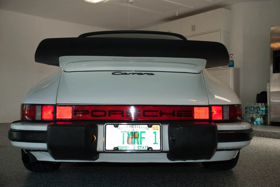 1984 Porsche 911 Carrera 3.2 - Image 19 of 31