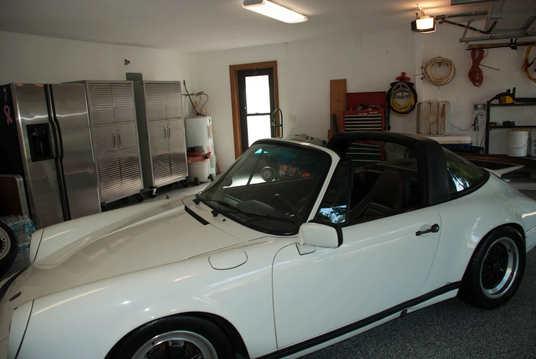 1984 Porsche 911 Carrera 3.2 - Image 15 of 31