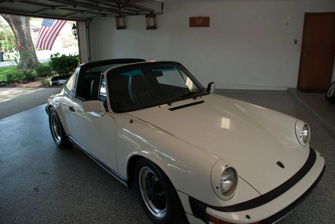 1984 Porsche 911 Carrera 3.2 - Image 22 of 31