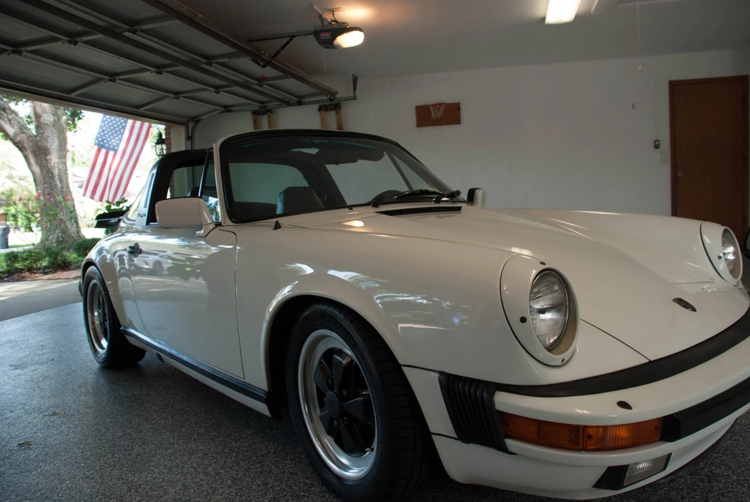 1984 Porsche 911 Carrera 3.2 - Image 20 of 31