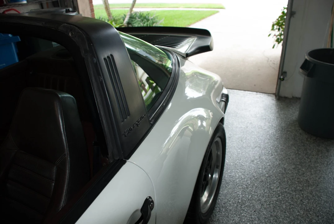 1984 Porsche 911 Carrera 3.2 - Image 31 of 31