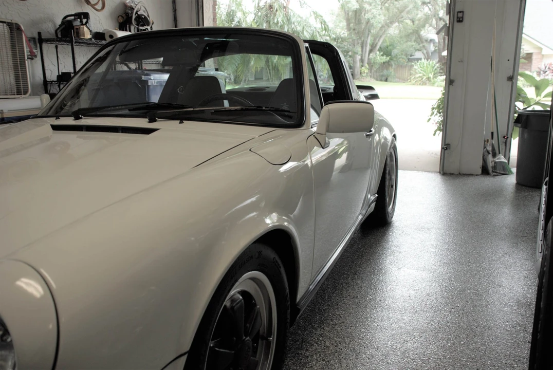1984 Porsche 911 Carrera 3.2 - Image 30 of 31