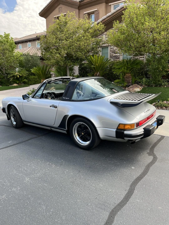 1987 Porsche 911 Carrera 3.2 - Image 11 of 31
