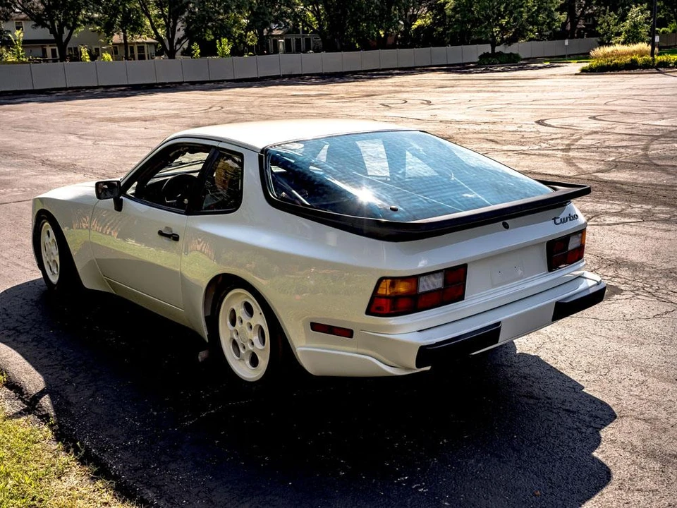 1987 Porsche 944 Turbo - Image 9 of 31