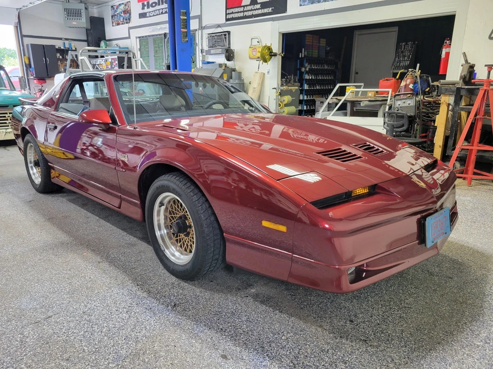 1989 Pontiac Firebird Trans Am 3rd Gen - Image 16 of 31