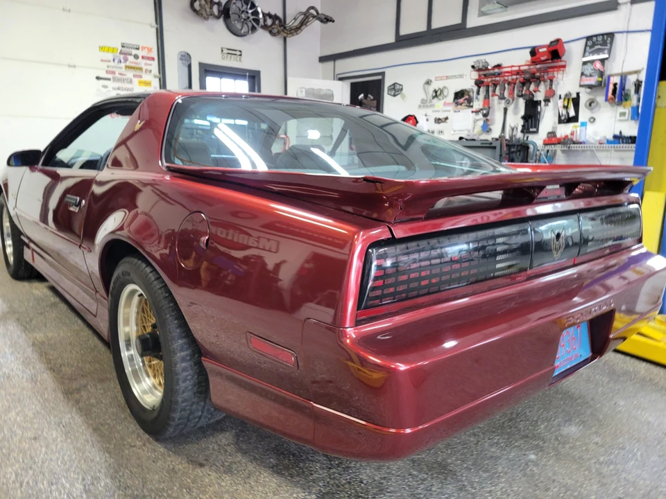 1989 Pontiac Firebird Trans Am 3rd Gen - Image 18 of 31
