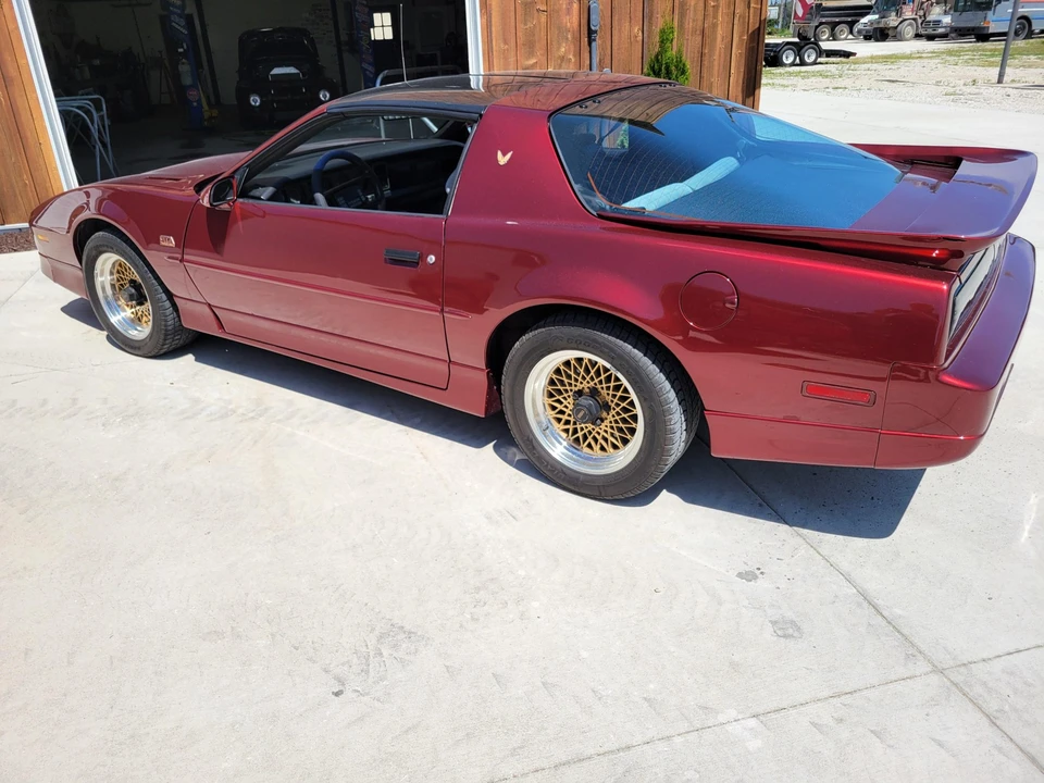 1989 Pontiac Firebird Trans Am 3rd Gen - Image 4 of 31