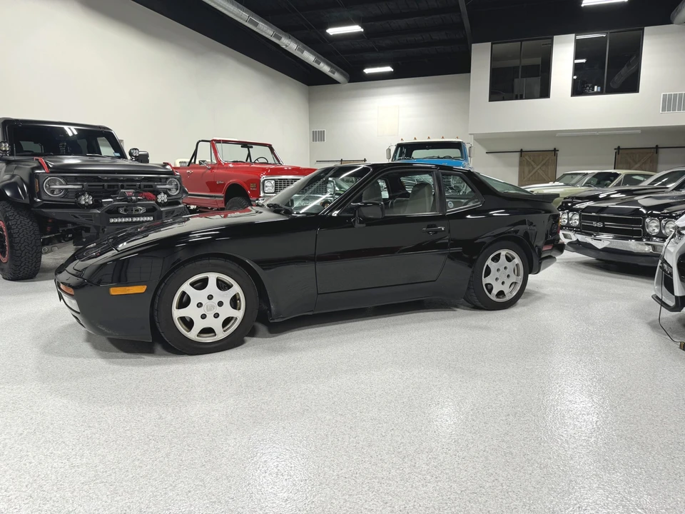 1989 Porsche 944 Turbo - Image 5 of 31