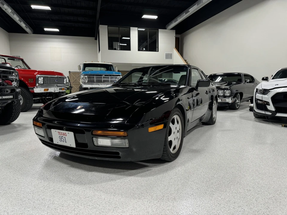 1989 Porsche 944 Turbo - Image 3 of 31