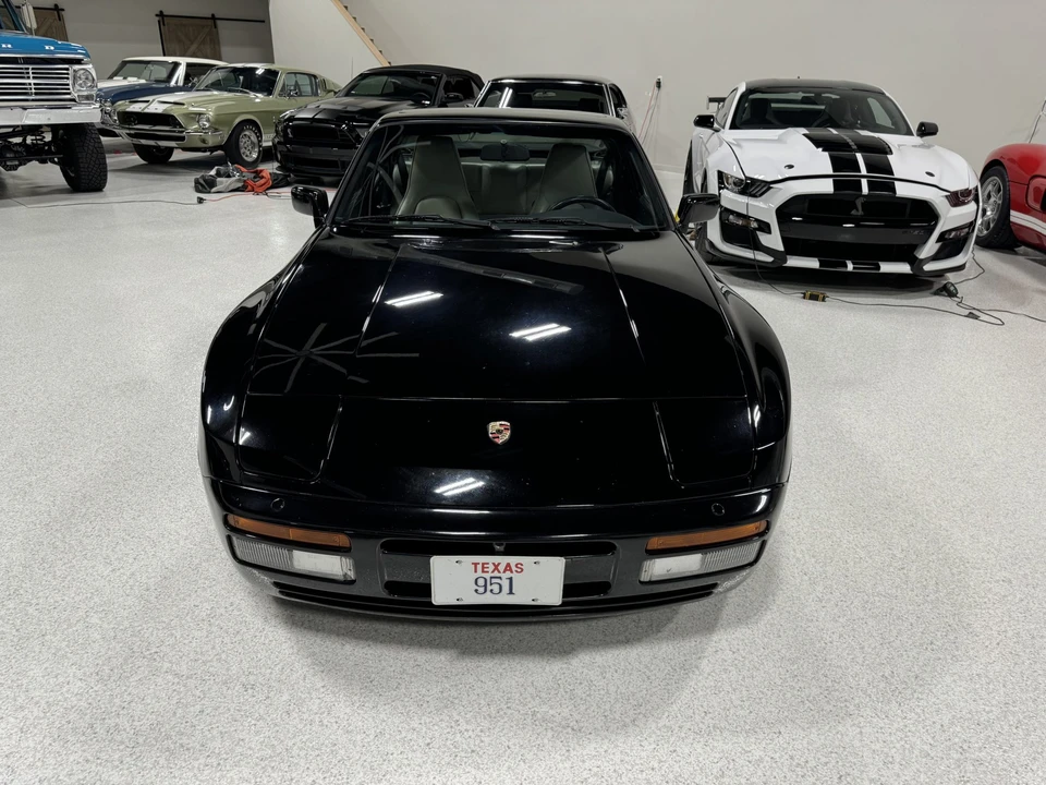 1989 Porsche 944 Turbo - Image 24 of 31