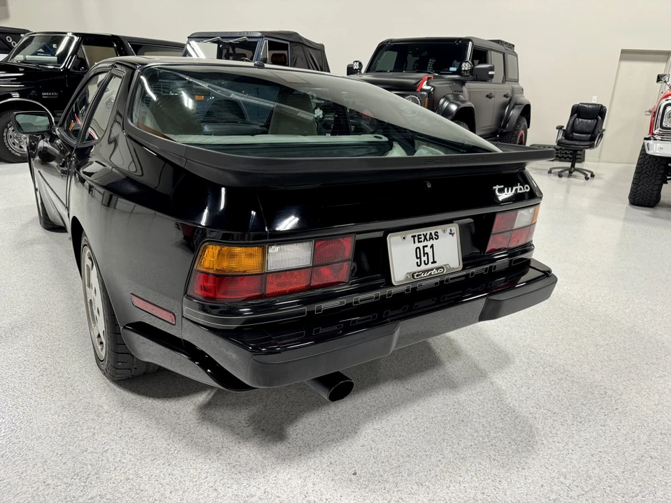 1989 Porsche 944 Turbo - Image 10 of 31