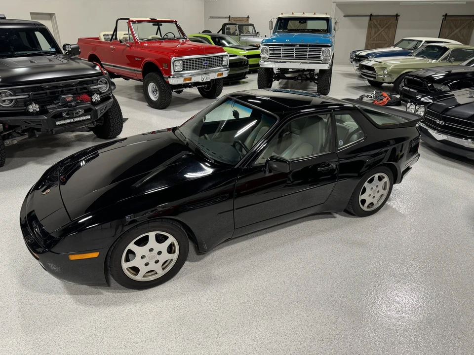 1989 Porsche 944 Turbo - Image 6 of 31